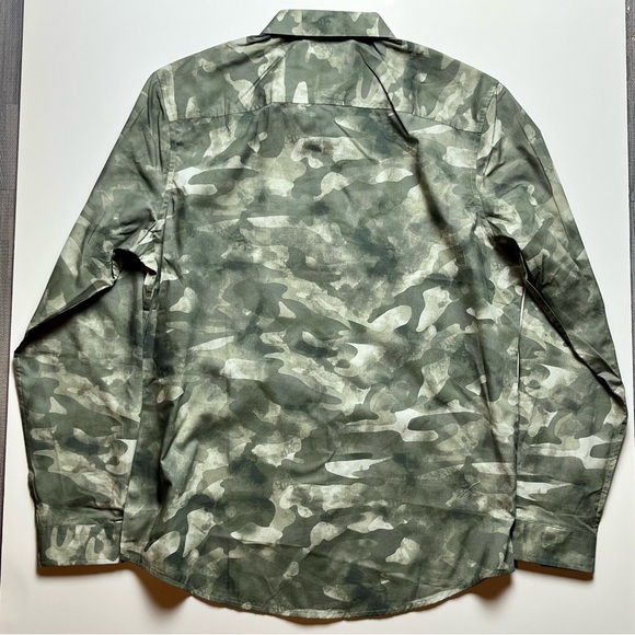 🆕 INC Camo Long Sleeve Button Down - Med - Picture 3 of 3